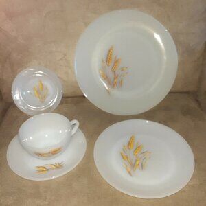 OVEN WARE FIRE KING-WHEAT- 5 PC Set-Dinner,Bread,Bowl,Cup/Saucer-NEAR MINT